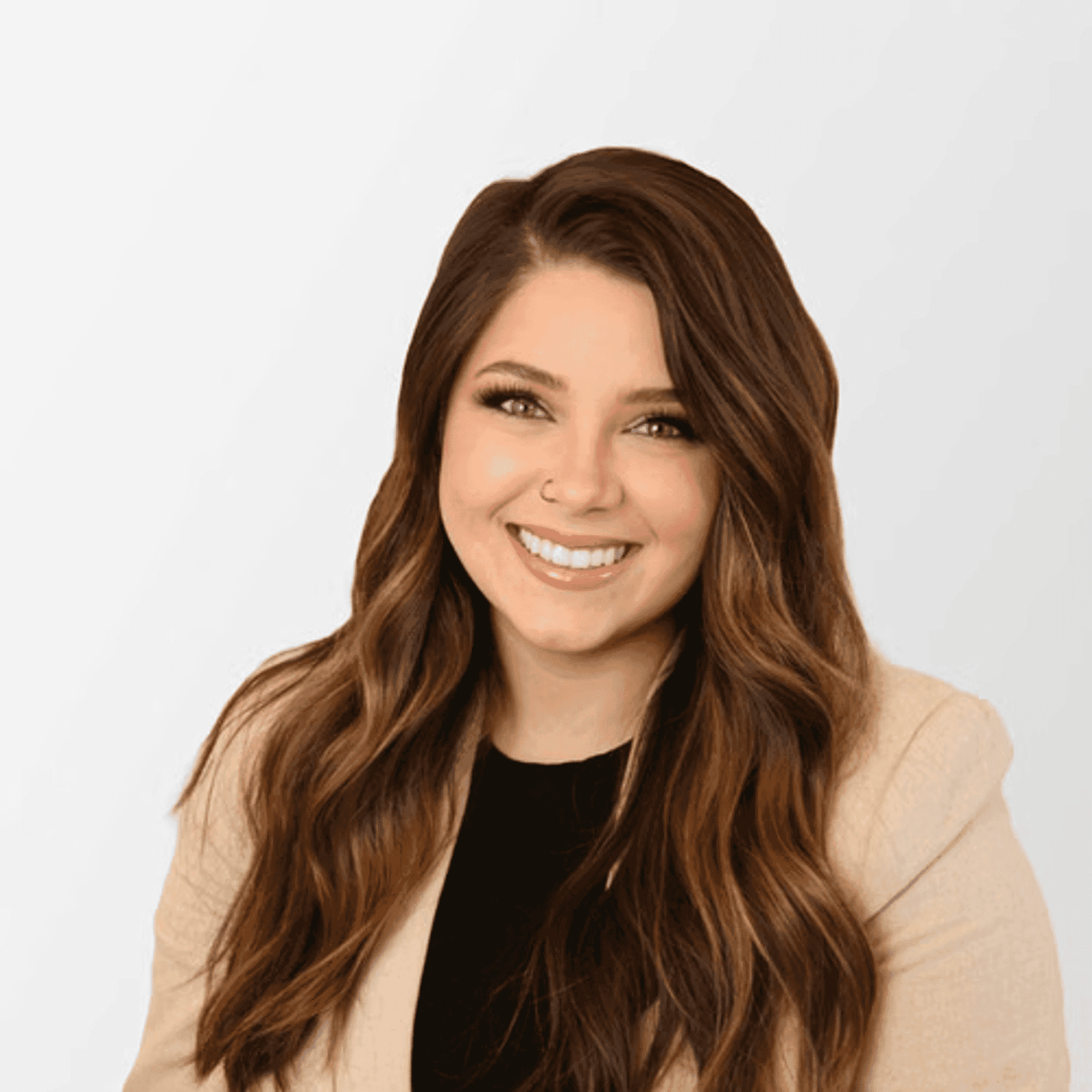 Portrait of Maddy Taylor, a professional stylist at Chromatique Salon, showcasing their expertise and style.