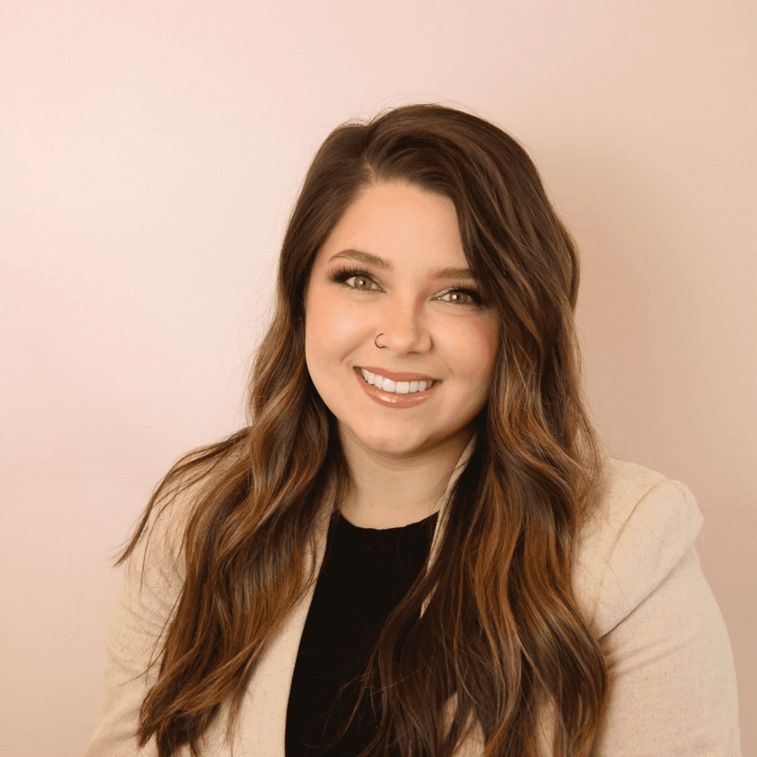 Portrait of Maddy Taylor, a professional stylist at Chromatique Salon, showcasing their expertise and style.