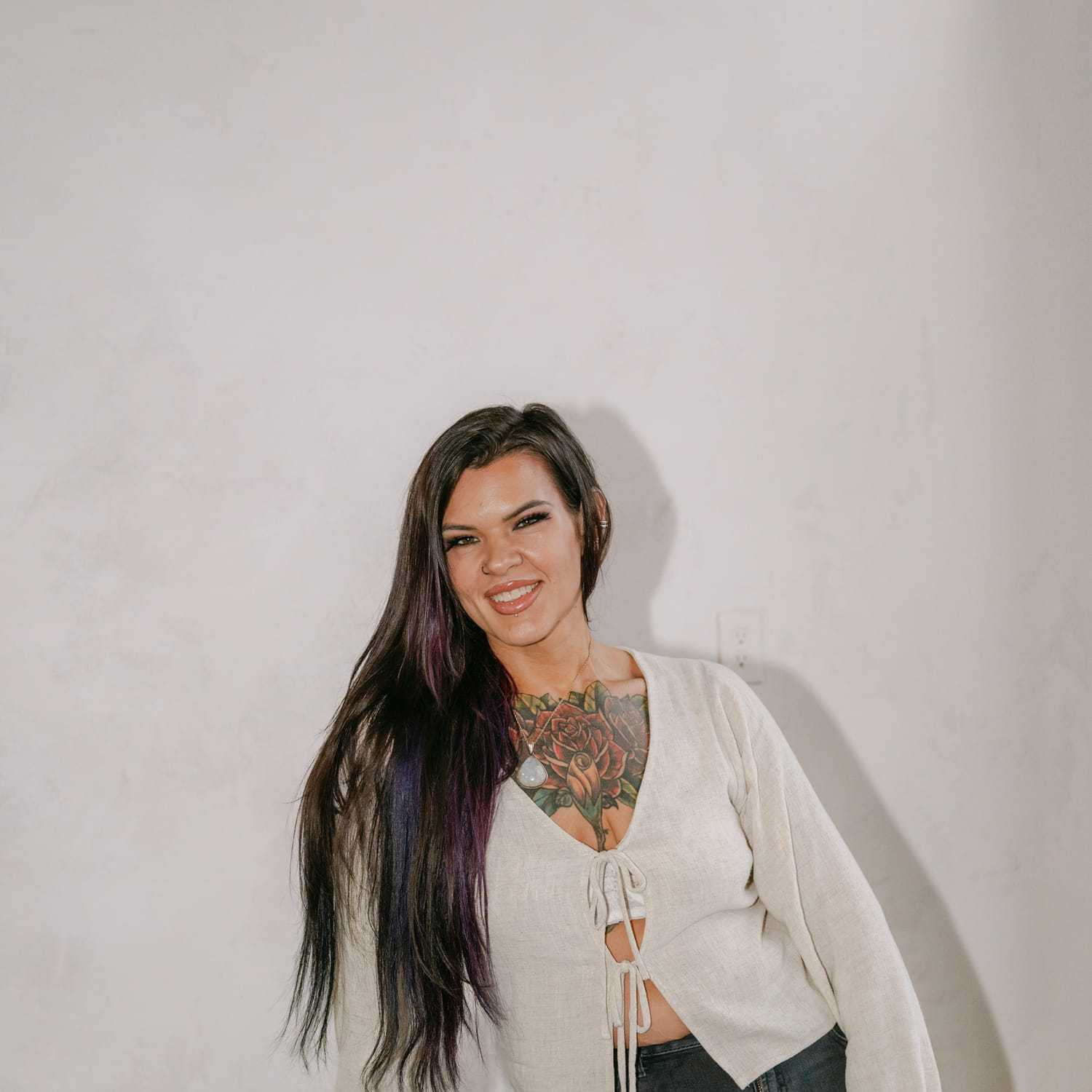 Portrait of Alyssa Luders, a professional stylist at Chromatique Salon, showcasing their expertise and style.